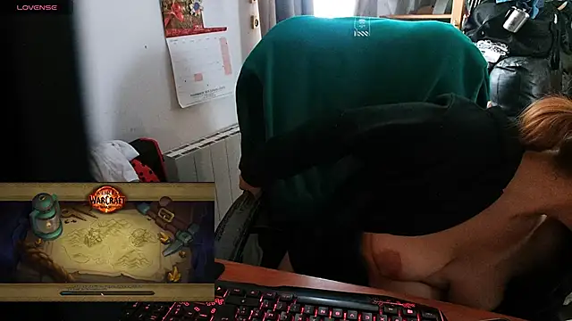 Snapshot of lili-hot-77 chatting on January 15, 1:31 pm lili-hot-77 online show from January 15, 1:31 pm