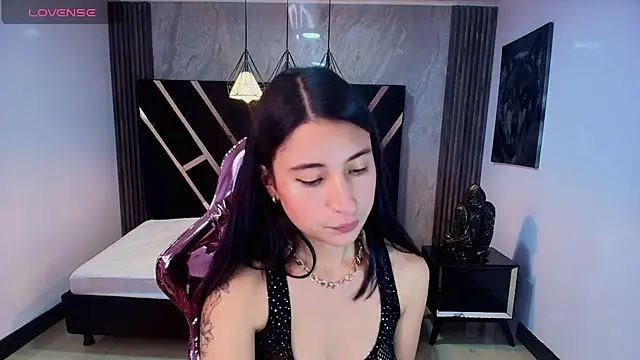 lizzyluk ch online show from February 13, 5:11 pm