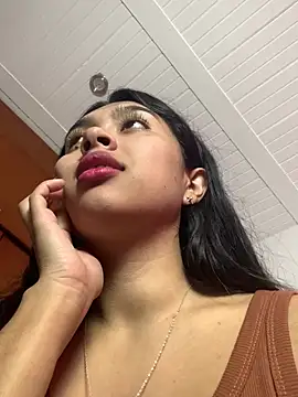 SweetLatiin  online show from February 10, 8:00 pm