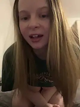 wrenlie online show from February 6, 6:13 pm