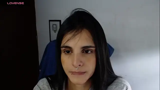 Snapshot of alma_violeta chatting on October 30, 4:19 pm alma violeta online show from October 30, 4:19 pm