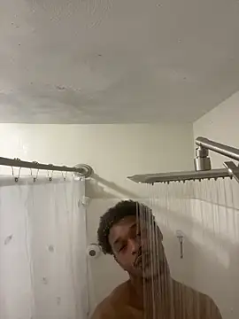 rayyymack online show from March 17, 1:03 pm