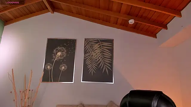 ValeriaRiveraX online show from December 14, 11:42 pm