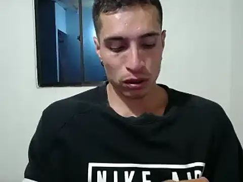 Snapshot of jack_pergurtson01 chatting on July 12, 12:23 am jack pergurtson01 online show from July 12, 12:23 am