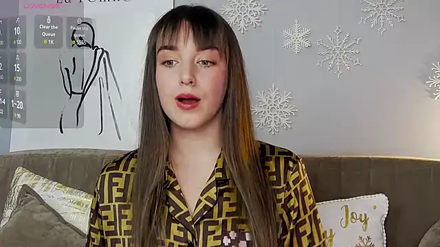 Sofia Hugs online show from January 25, 5:19 pm