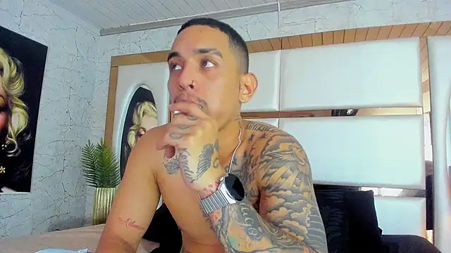 Damian09  online show from January 5, 10:02 pm