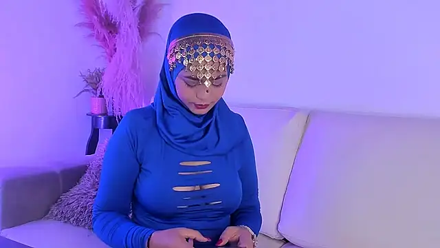 azzahara069 online show from December 22, 5:43 pm