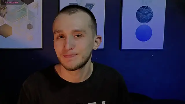 Dylanwhite23  online show from February 22, 12:23 am