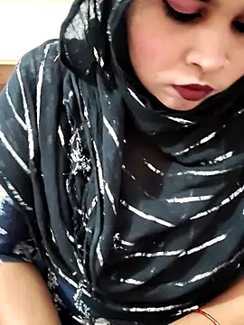 Snapshot of Indian-Nazia chatting on November 12, 5:24 pm Indian-Nazia online show from November 12, 5:24 pm