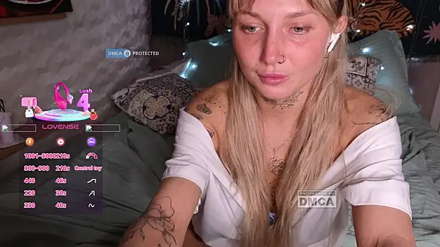 Snapshot of GoodGirl0024 chatting on April 28, 8:36 pm GoodGirl0024 online show from April 28, 8:36 pm