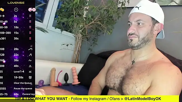 Snapshot of arielenbsas chatting on March 7, 10:43 pm arielenbsas online show from March 7, 10:43 pm