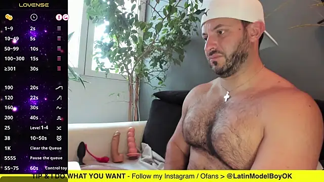 Snapshot of arielenbsas chatting on March 11, 7:25 pm arielenbsas online show from March 11, 7:25 pm