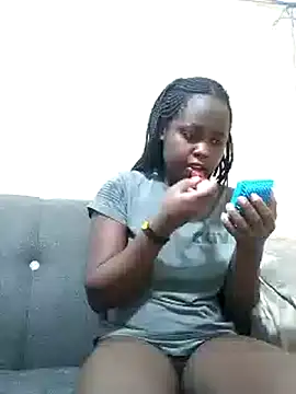 Sweetcecie01 online show from October 18, 8:42 pm