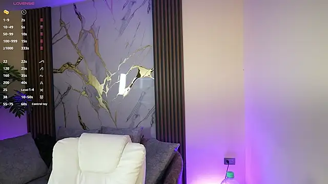 Snapshot of Anybuny chatting on October 20, 11:32 am Anybuny online show from October 20, 11:32 am