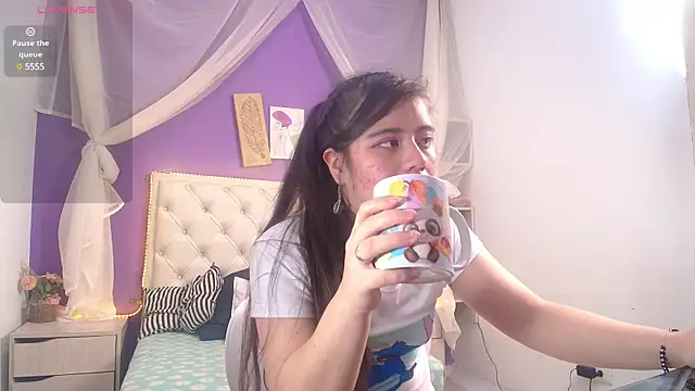 Ingrid Casas online show from December 5, 1:14 am