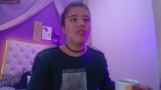 Ingrid Casas online show from December 6, 10:52 pm