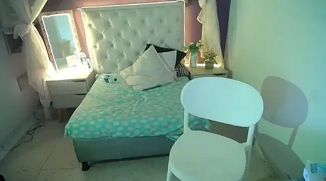 Ingrid Casas online show from January 18, 6:53 pm