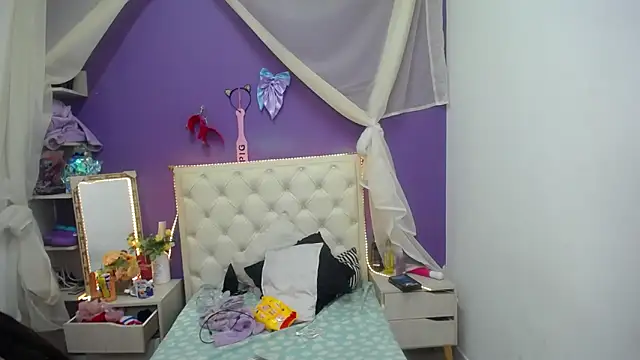 Ingrid Casas online show from February 13, 12:02 am