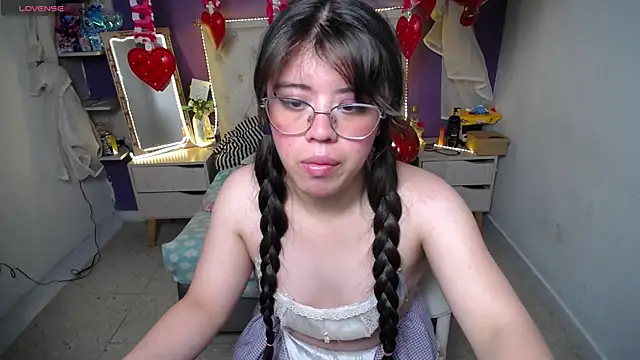 Ingrid Casas online show from February 21, 3:01 am