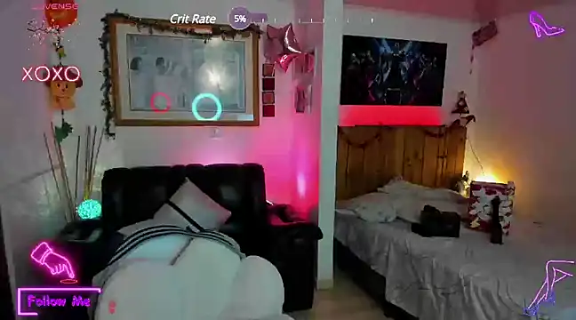 Snapshot of LauGrayJ chatting on February 20, 7:12 am LauGrayJ online show from February 20, 7:12 am