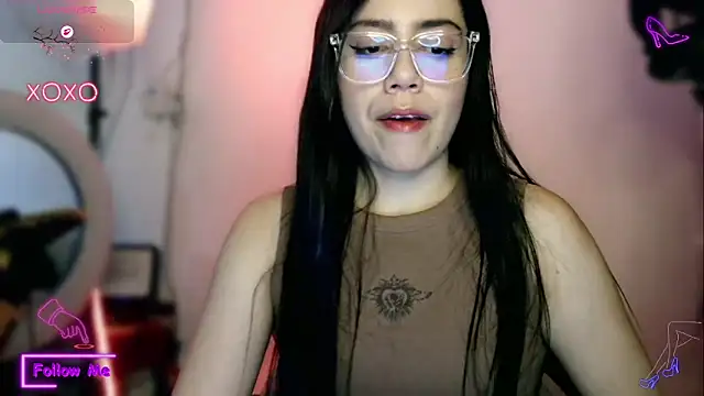 Snapshot of LauGrayJ chatting on November 7, 9:26 pm LauGrayJ online show from November 7, 9:26 pm