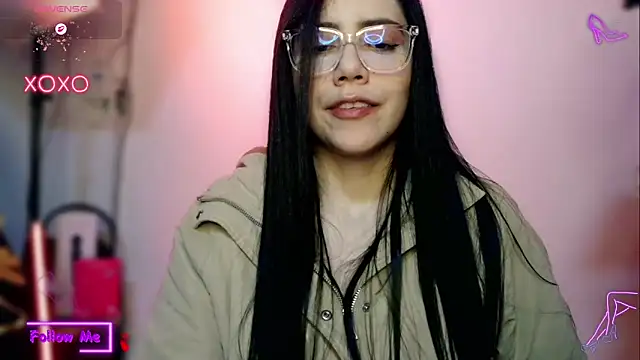 Snapshot of LauGrayJ chatting on November 20, 5:40 am LauGrayJ online show from November 20, 5:40 am