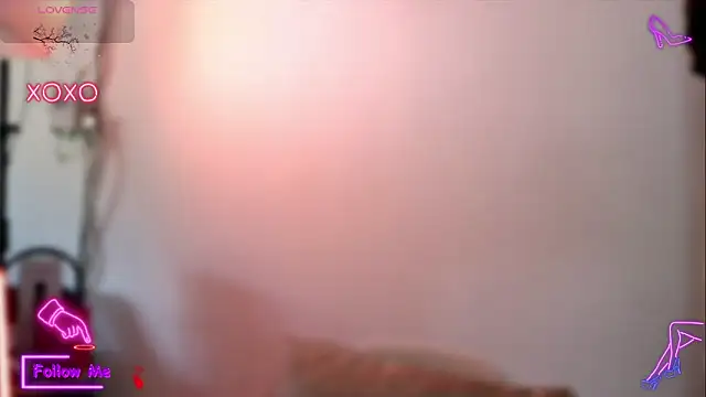 Snapshot of LauGrayJ chatting on November 25, 5:13 pm LauGrayJ online show from November 25, 5:13 pm