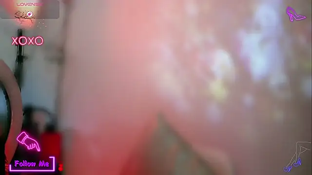 Snapshot of LauGrayJ chatting on December 5, 12:47 pm LauGrayJ online show from December 5, 12:47 pm