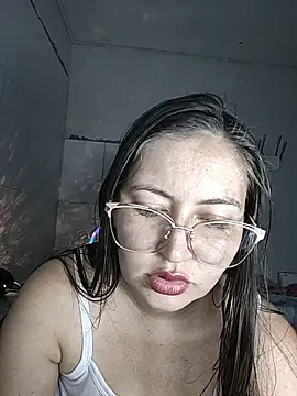 Snapshot of dani123unica chatting on October 18, 10:49 am dani123unica online show from October 18, 10:49 am