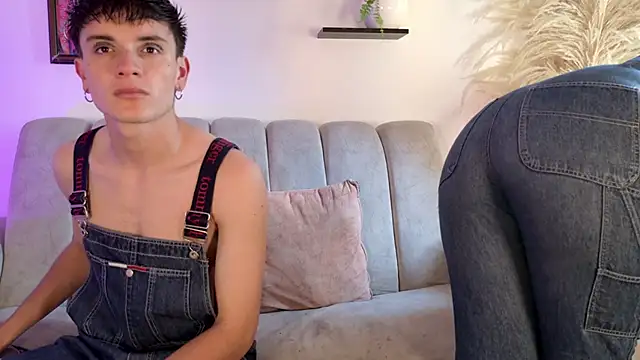 DeniseandDerek time online show from January 16, 3:02 pm