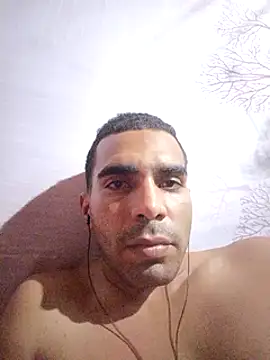 Snapshot of Tedoysexo23 chatting on February 7, 2:50 am Tedoysexo23 online show from February 7, 2:50 am