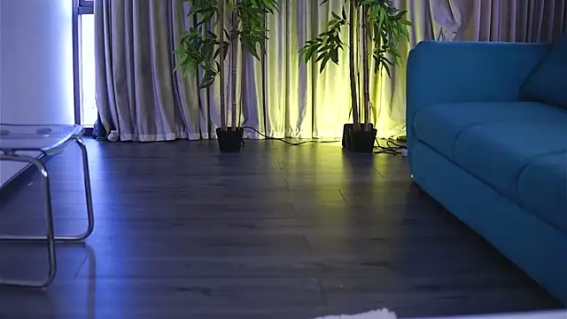 Snapshot of MissKiarra chatting on March 8, 5:28 am MissKiarra online show from March 8, 5:28 am