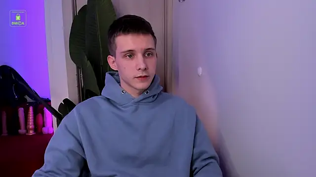 Snapshot of MarkGWalker chatting on January 17, 1:35 pm MarkGWalker online show from January 17, 1:35 pm