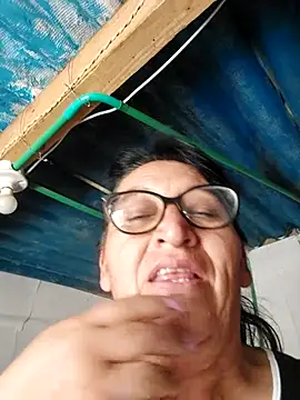 clarita 01 online show from January 5, 6:22 pm