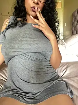 Indianbutter11 online show from February 9, 6:01 am