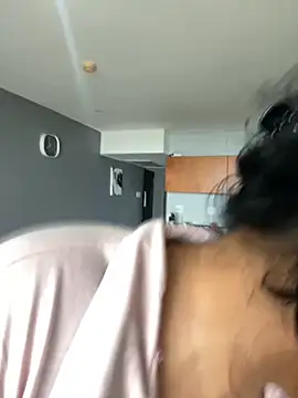 Indianbutter11 online show from December 3, 5:59 am