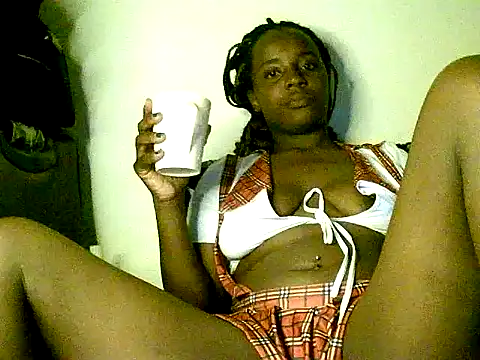 Snapshot of lavishh_linds chatting on January 1, 3:46 pm lavishh linds online show from January 1, 3:46 pm