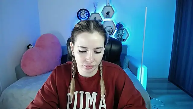 SabrinViolet online show from January 14, 9:04 am