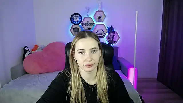 SabrinViolet online show from February 24, 9:07 am