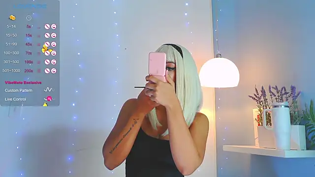 Snapshot of catalina__lovers chatting on February 21, 11:32 pm catalina  lovers online show from February 21, 11:32 pm