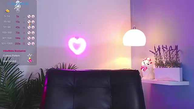 Snapshot of catalina__lovers chatting on March 6, 7:54 pm catalina  lovers online show from March 6, 7:54 pm