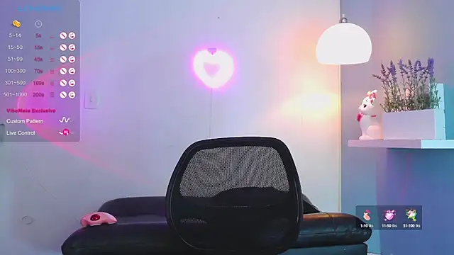 Snapshot of catalina__lovers chatting on March 12, 4:35 pm catalina  lovers online show from March 12, 4:35 pm