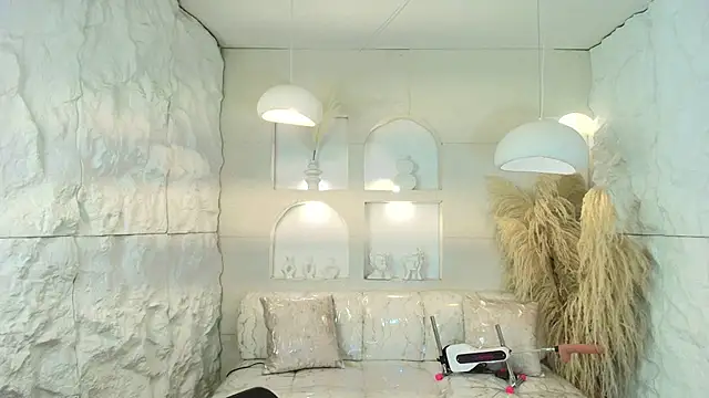 Dakotha v  online show from February 21, 3:18 am