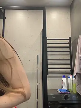 Jullia Carter online show from April 17, 10:40 am