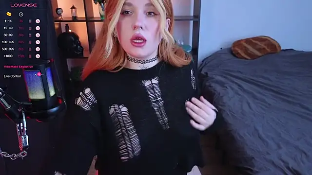 The Full Red Moon online show from February 17, 11:23 am