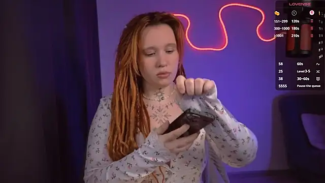 The Full Red Moon online show from April 21, 9:04 am