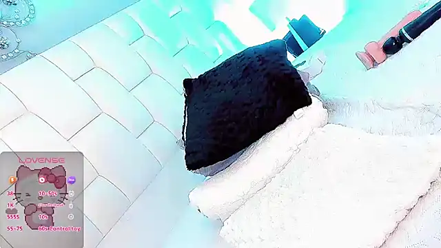 Snapshot of Sofi_hdz chatting on March 13, 11:49 pm Sofi hdz online show from March 13, 11:49 pm