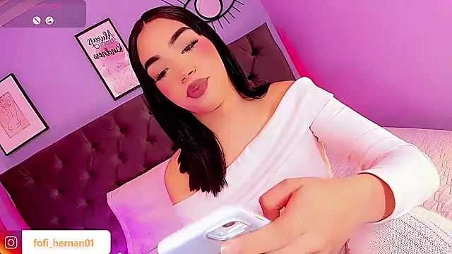 Snapshot of Sofi_hdz chatting on November 22, 9:36 pm Sofi hdz online show from November 22, 9:36 pm