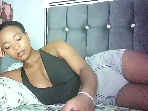 Cryaluna online show from May 21, 5:58 am