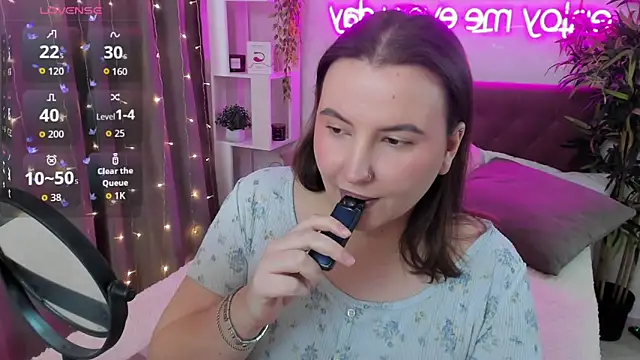 FeralPeach online show from March 7, 6:54 am